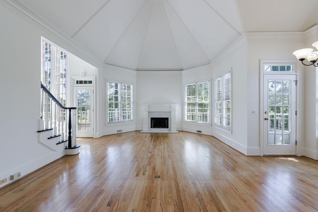 220 Jupiter Hills Point