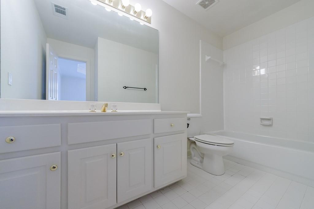 220 Jupiter Hills Point