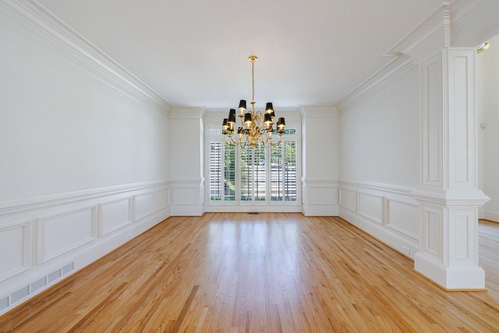 220 Jupiter Hills Point