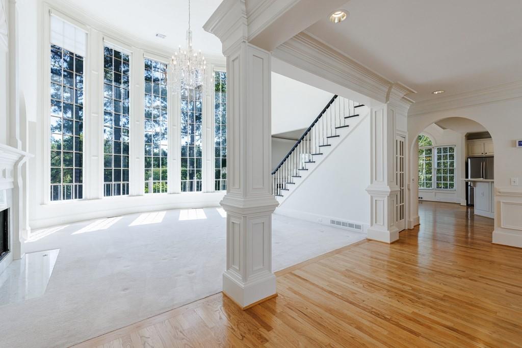 220 Jupiter Hills Point