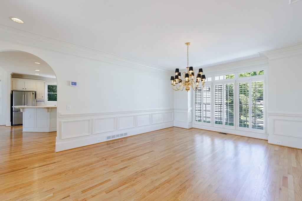 220 Jupiter Hills Point