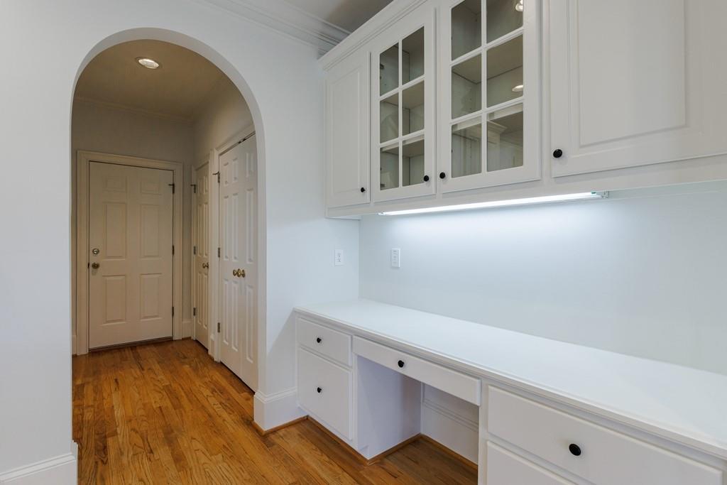 220 Jupiter Hills Point