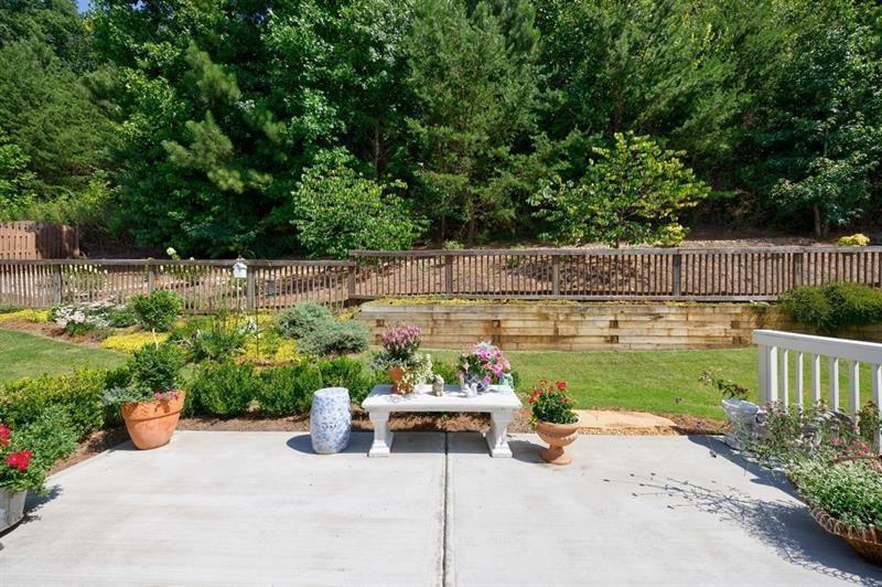 1985 Poplar Ridge Place