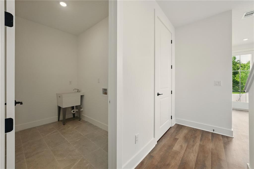 2200 Carlton Court Unit 6