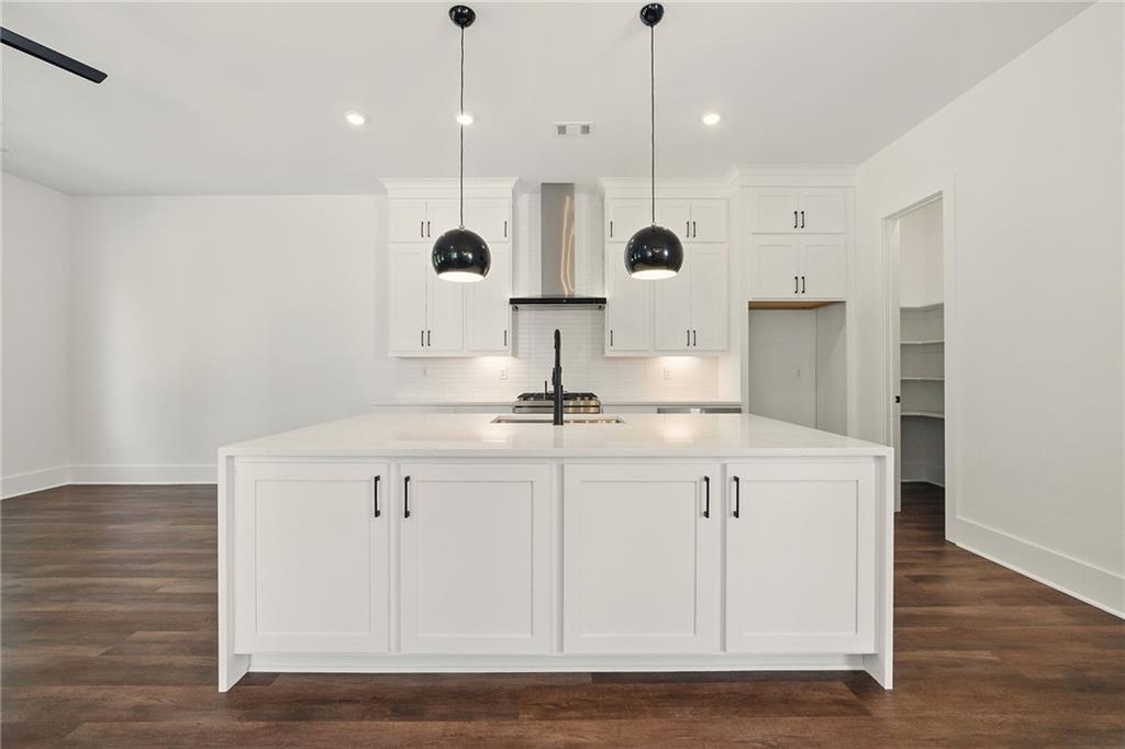 2200 Carlton Court Unit 6