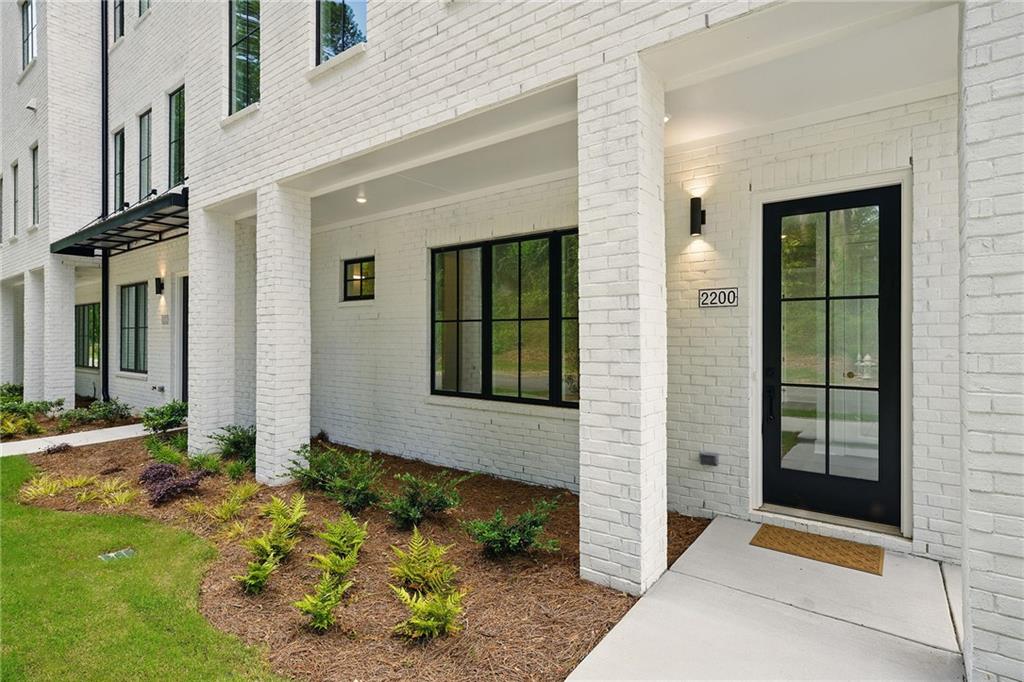 2200 Carlton Court Unit 6