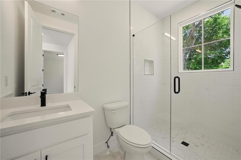 2200 Carlton Court Unit 6