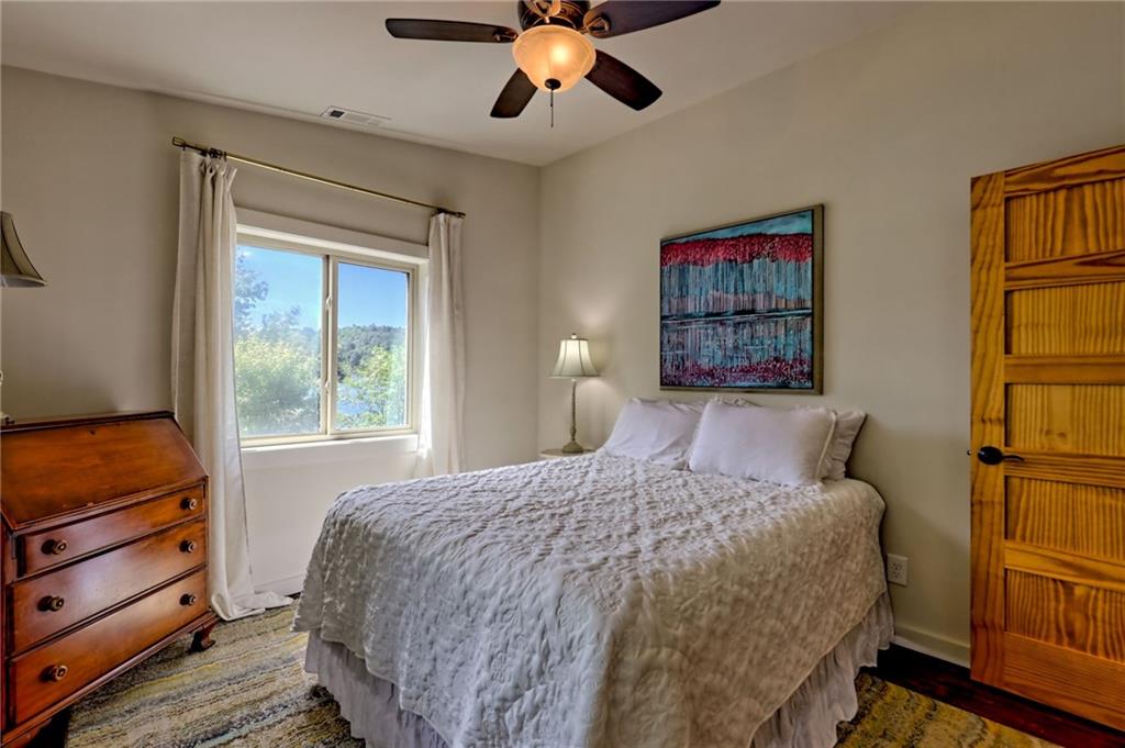 4610 Murray Cove Road