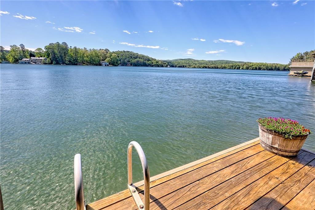 4610 Murray Cove Road