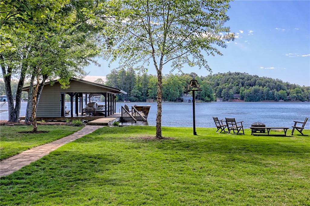 4610 Murray Cove Road