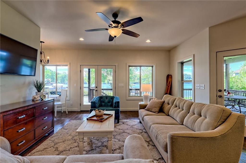 4610 Murray Cove Road