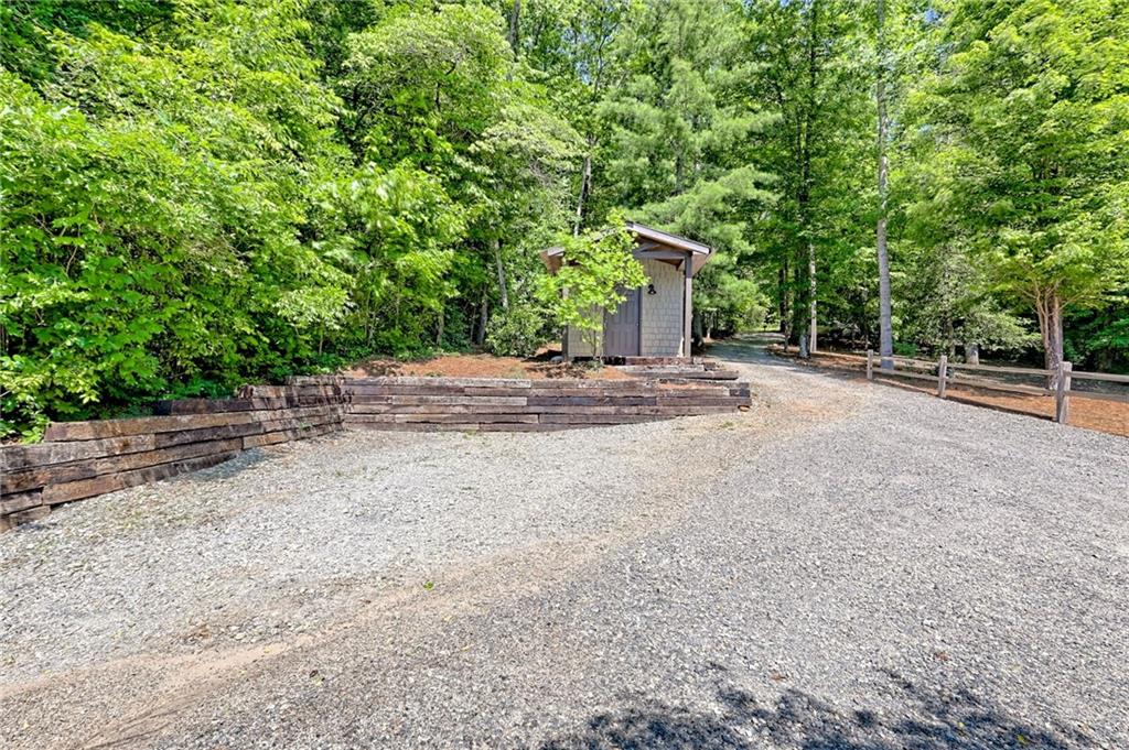 4610 Murray Cove Road