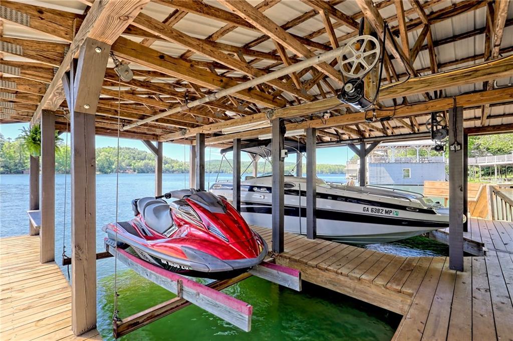 4610 Murray Cove Road