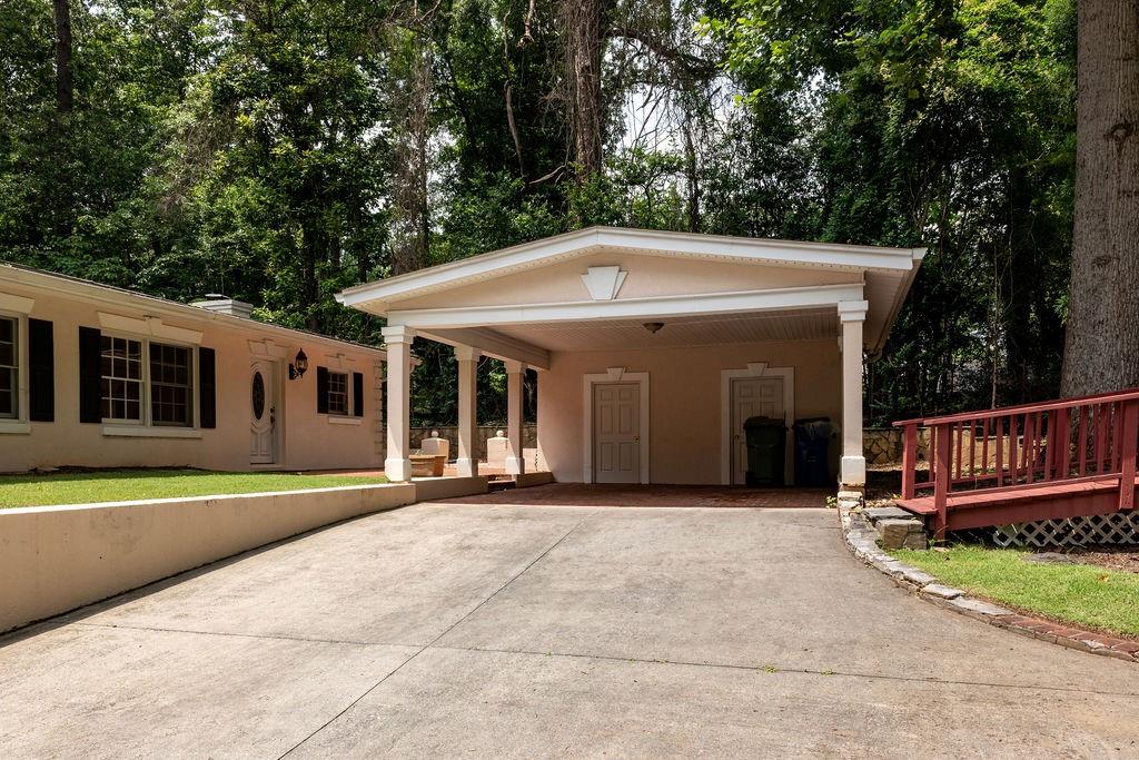 2631 Northside Drive NW