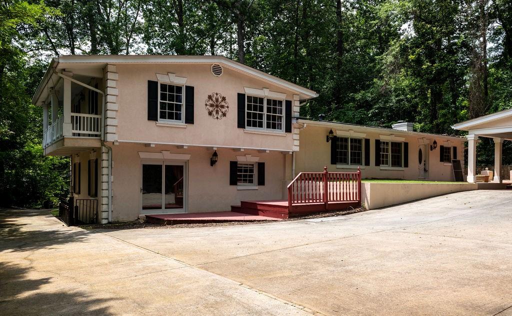 2631 Northside Drive NW