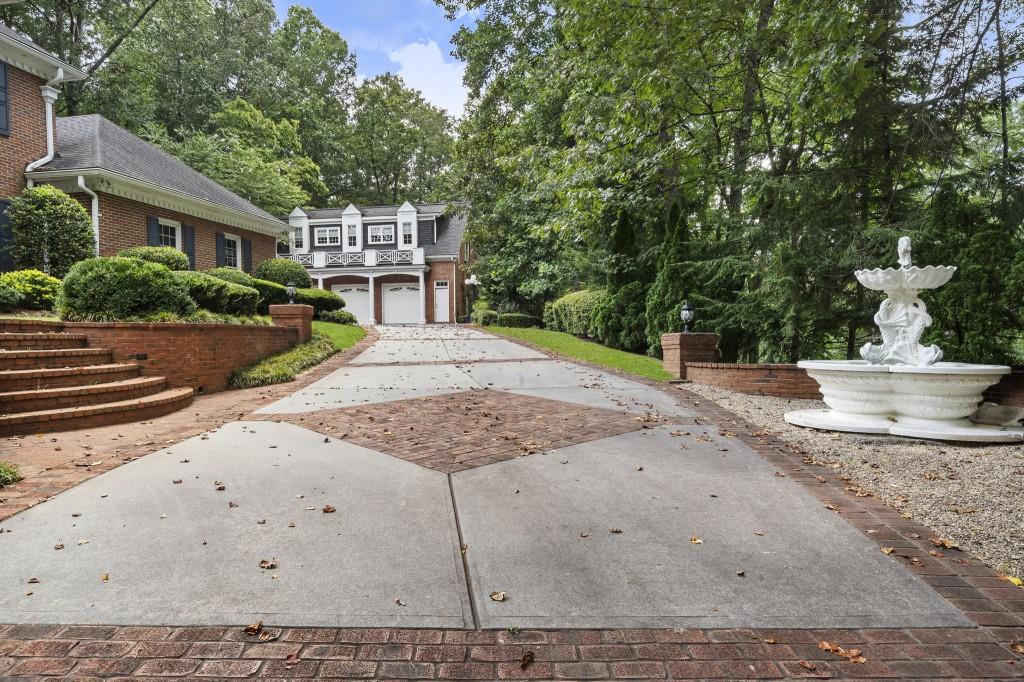 1120 Heards Ferry Road