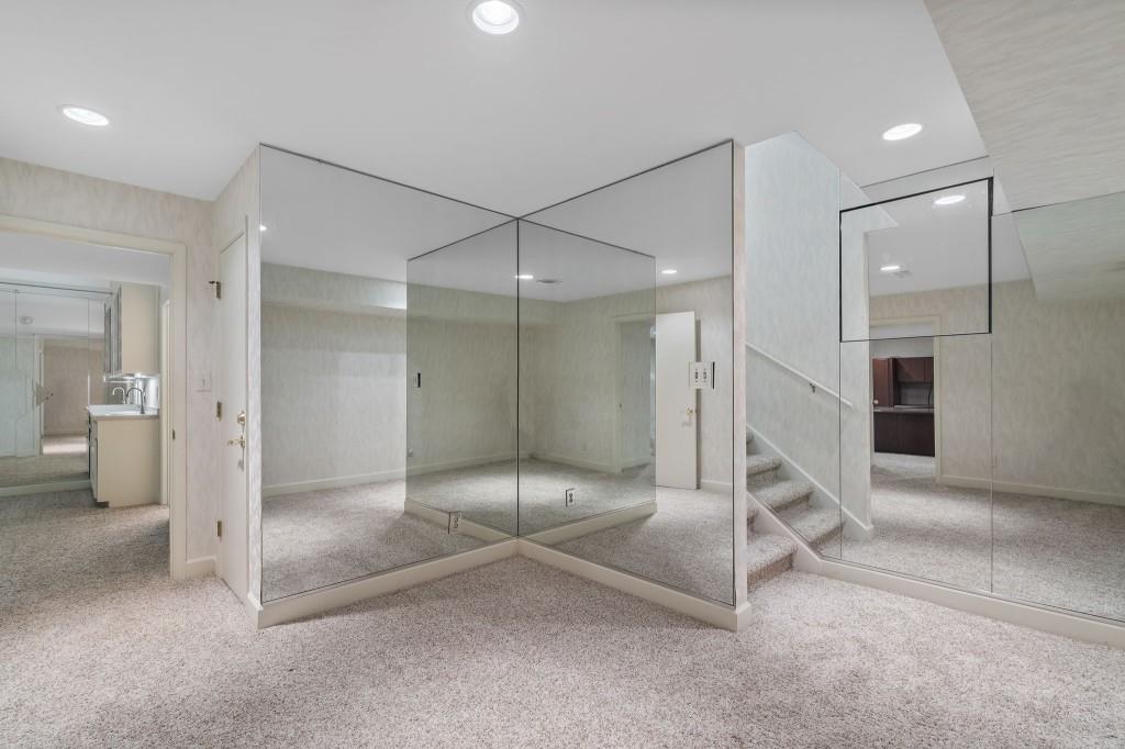 1120 Heards Ferry Road