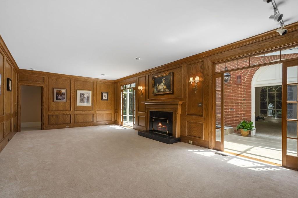1120 Heards Ferry Road