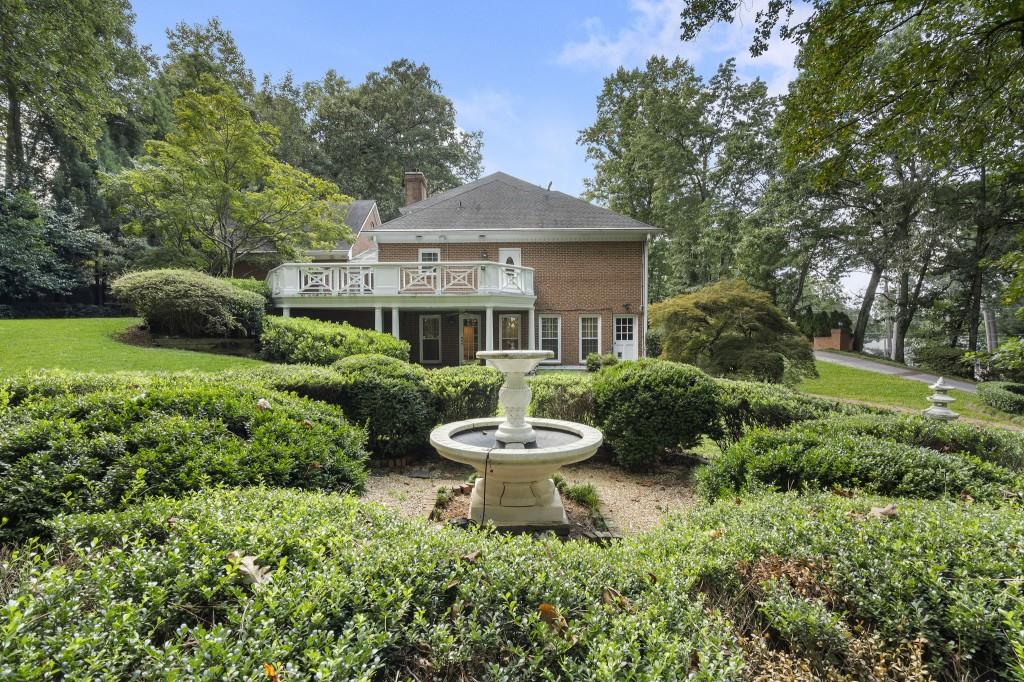 1120 Heards Ferry Road