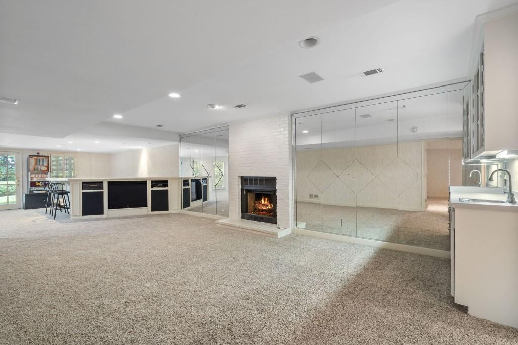 1120 Heards Ferry Road