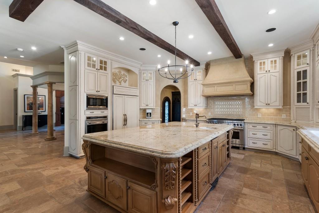 290 Ardsley Lane