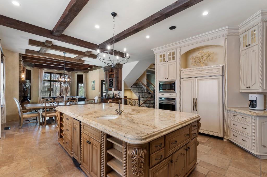 290 Ardsley Lane