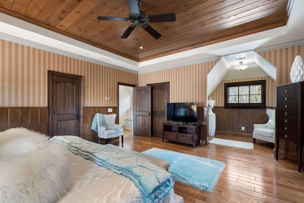 290 Ardsley Lane