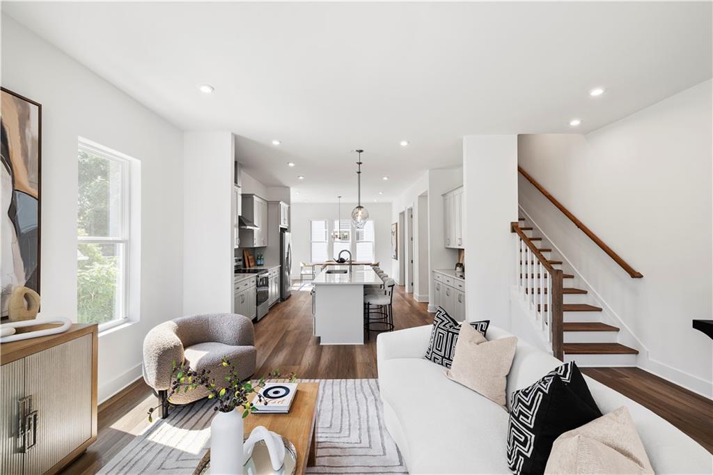 505 Motivation Circle NW