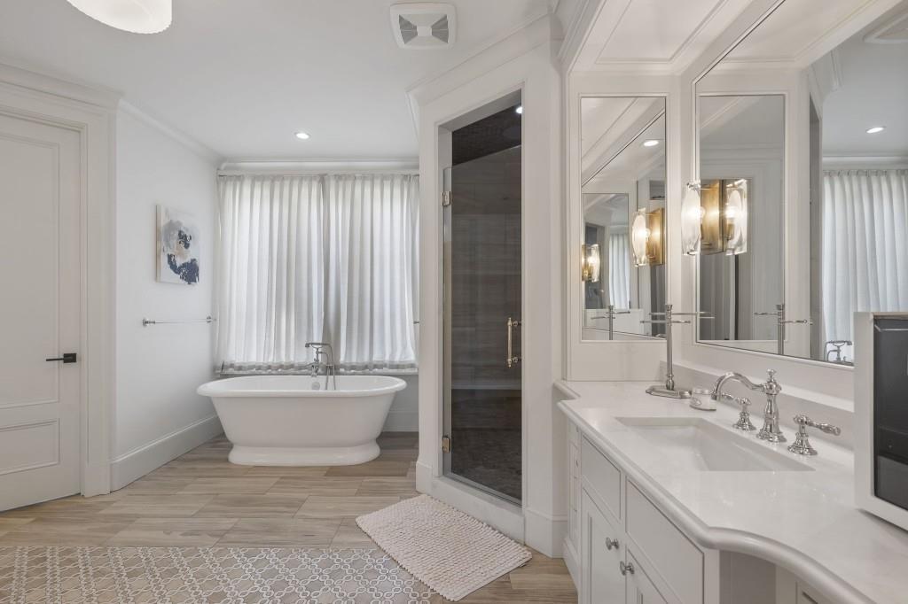 4975 Peachtree Dunwoody Road