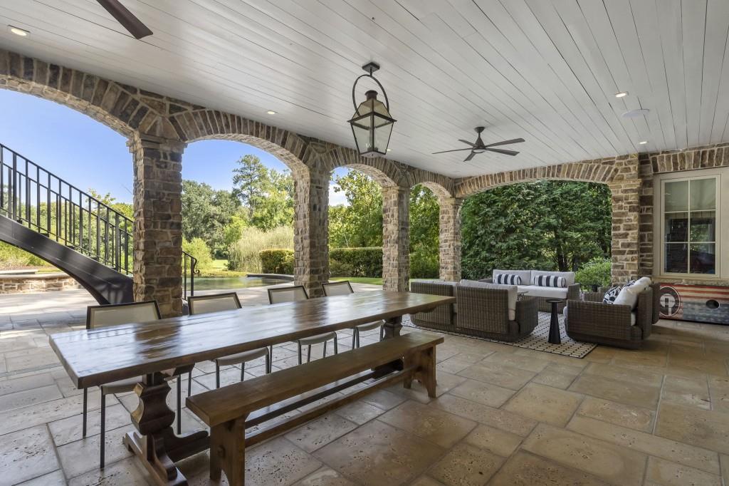 4975 Peachtree Dunwoody Road