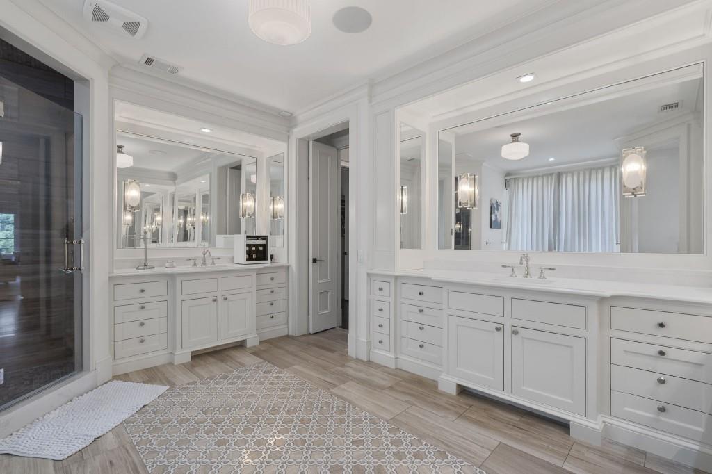 4975 Peachtree Dunwoody Road