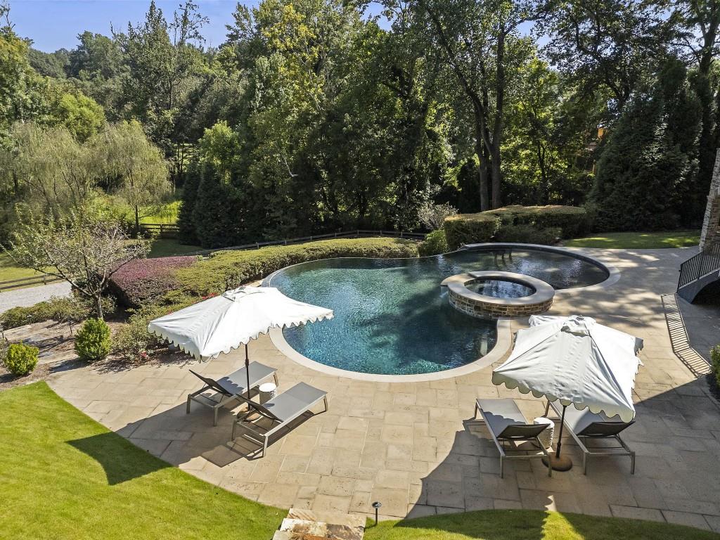 4975 Peachtree Dunwoody Road