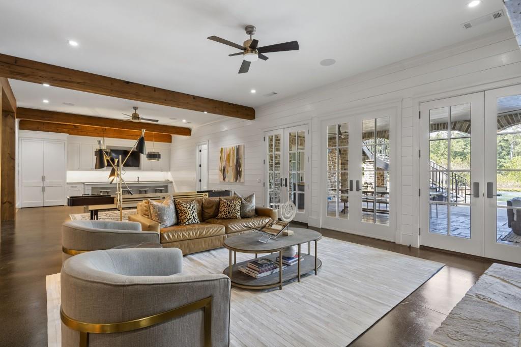 4975 Peachtree Dunwoody Road