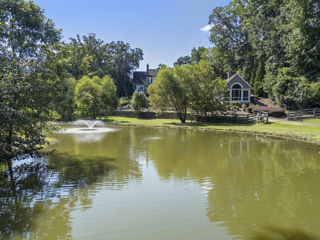 4975 Peachtree Dunwoody Road