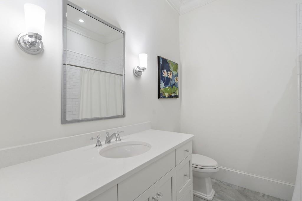 4975 Peachtree Dunwoody Road