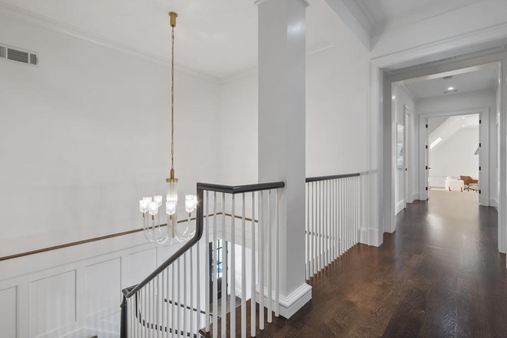 4975 Peachtree Dunwoody Road