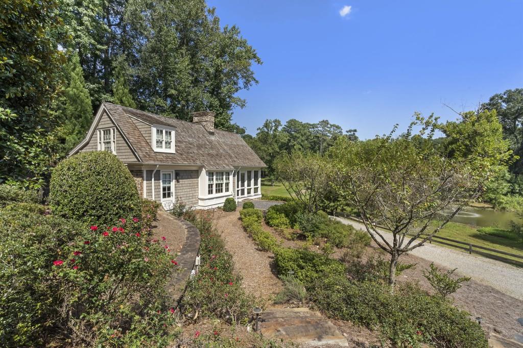 4975 Peachtree Dunwoody Road