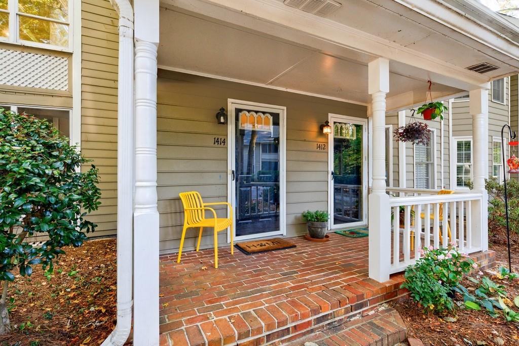 1414 Oakridge Circle