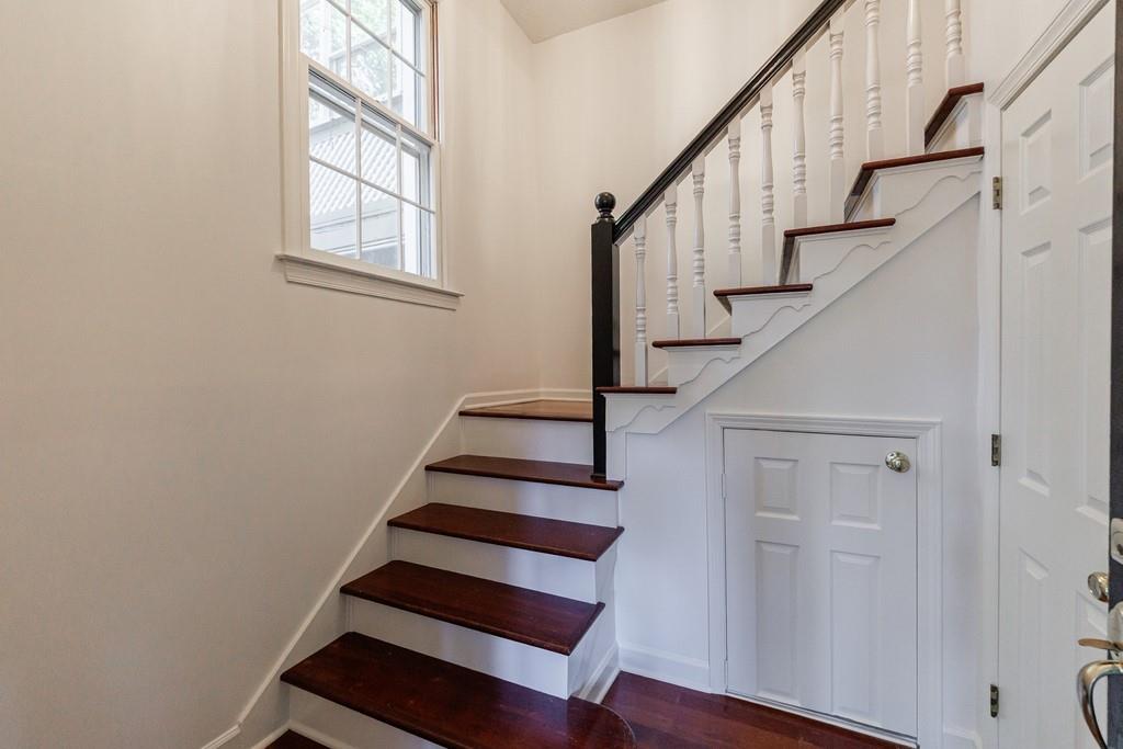 1414 Oakridge Circle