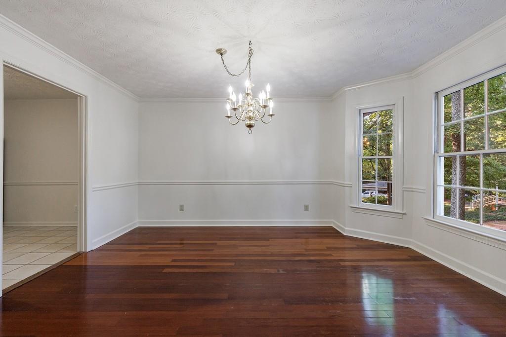 1414 Oakridge Circle