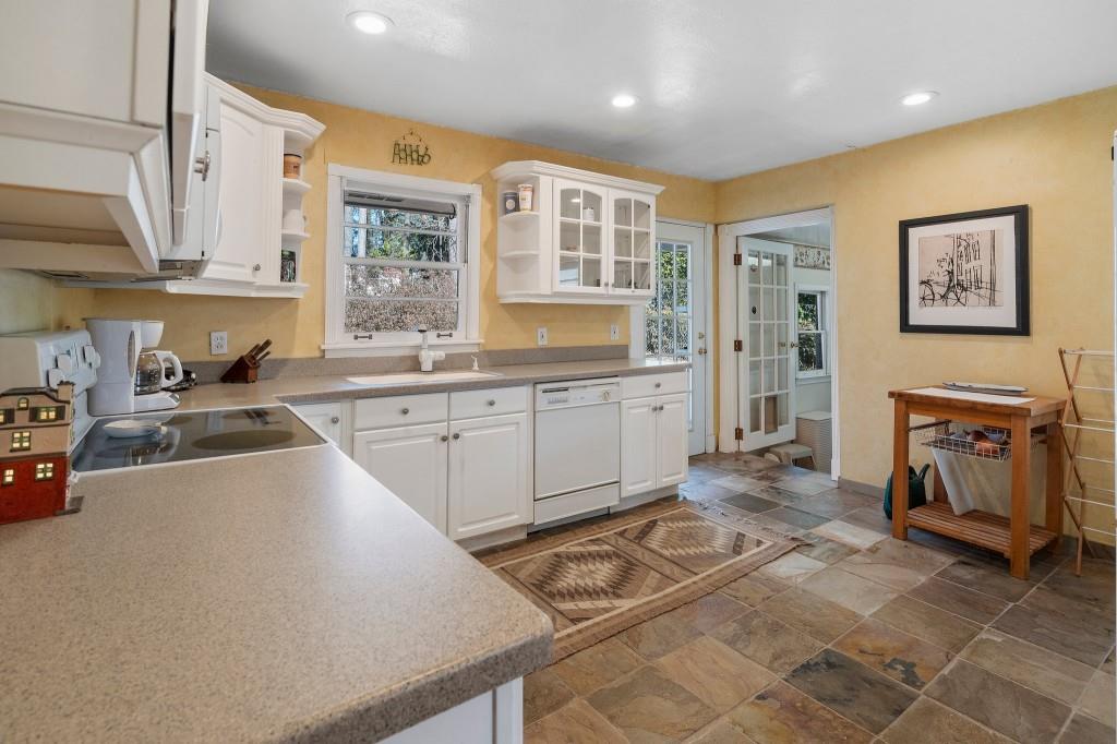 2368 Peeler Road