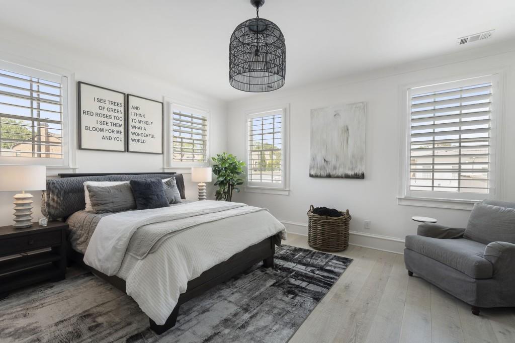 132 Grand Crescent