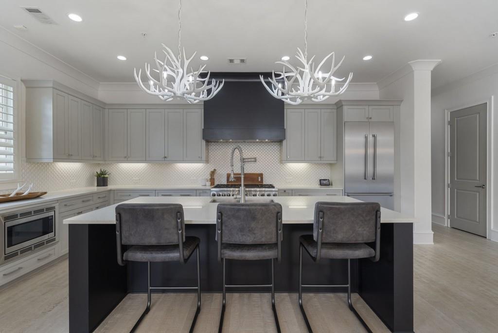 132 Grand Crescent