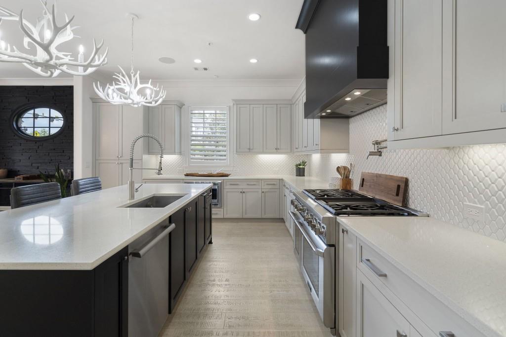 132 Grand Crescent