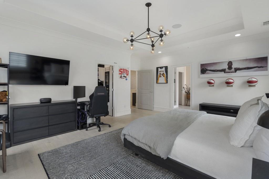 132 Grand Crescent