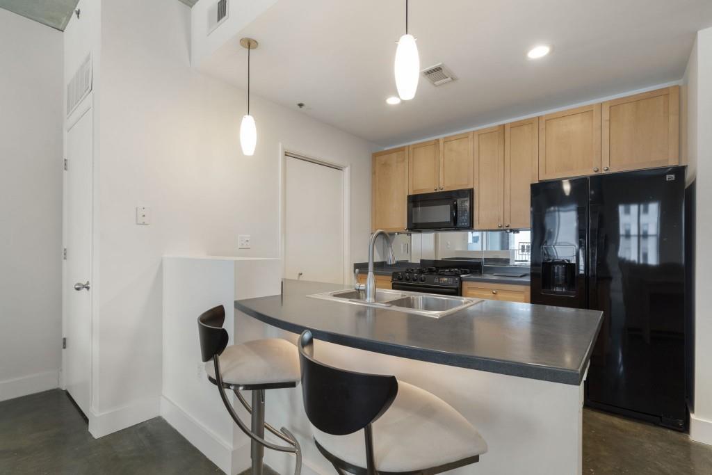 845 Spring Street Unit 523
