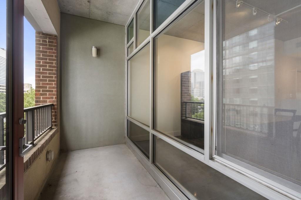 845 Spring Street Unit 523