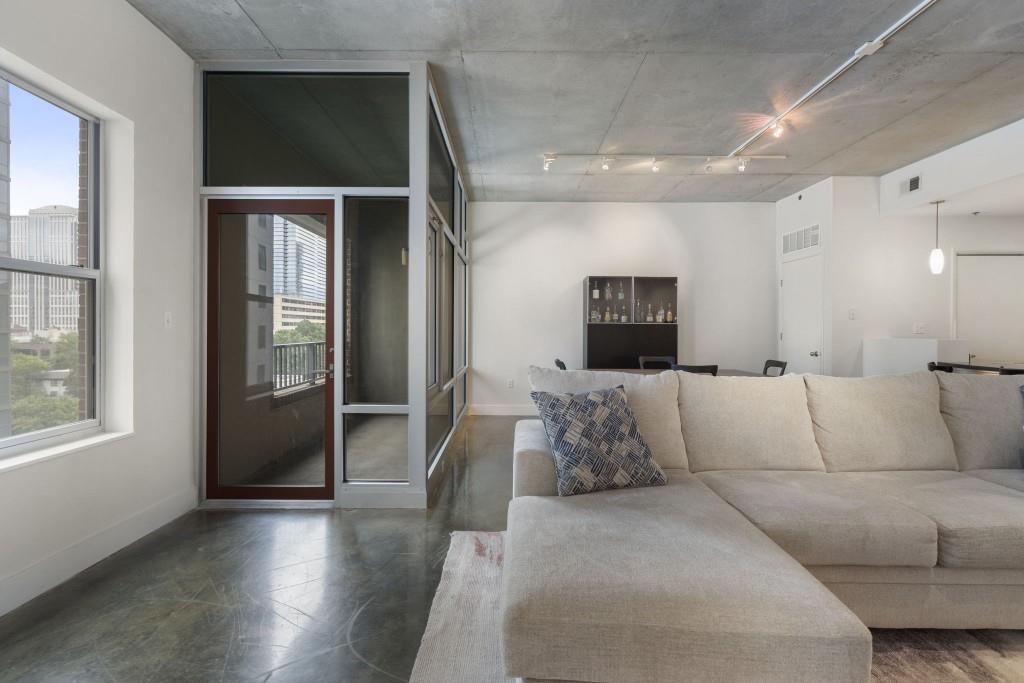 845 Spring Street Unit 523