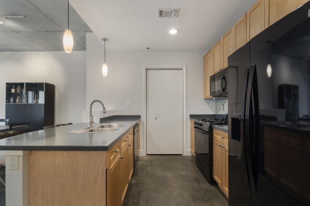 845 Spring Street Unit 523