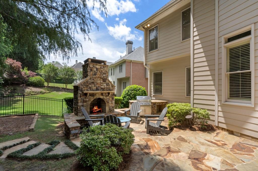 4250 Old Oak Trace